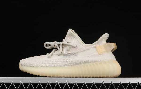They combine Yeezy Shoes a woven upper and a soft