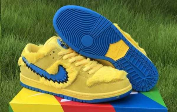 Nike Dunk Low SB: Grateful Dead Bears in Opti Yellow